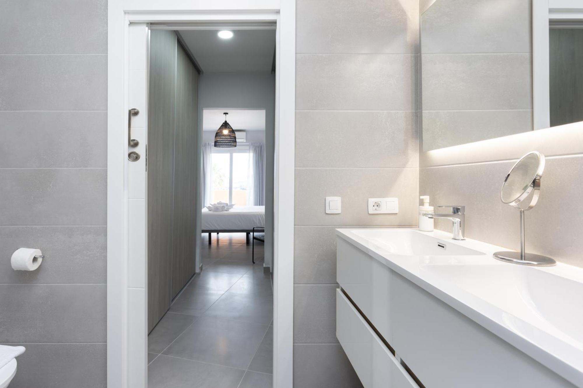 קנדלריה Home2Book Stunning Sea Front Caletillas, Pool מראה חיצוני תמונה