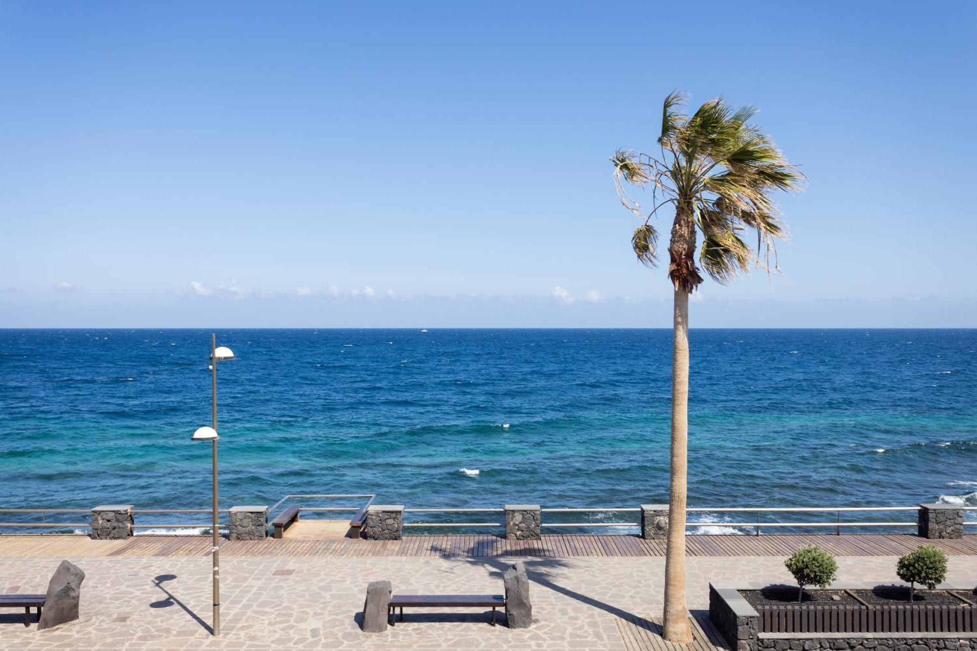 קנדלריה Home2Book Stunning Sea Front Caletillas, Pool מראה חיצוני תמונה