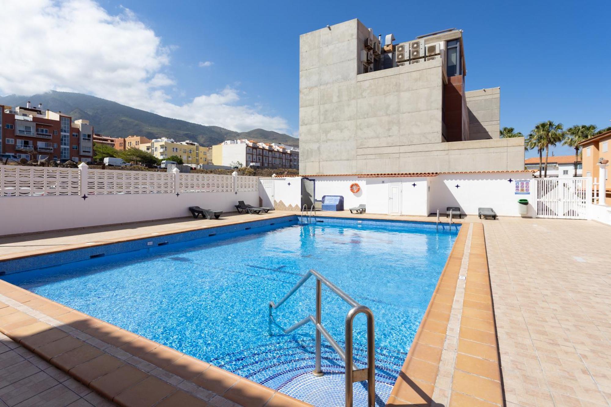 קנדלריה Home2Book Stunning Sea Front Caletillas, Pool מראה חיצוני תמונה